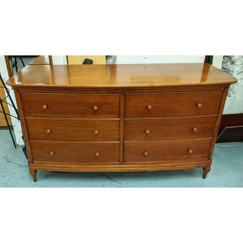 303 - WILLIS & GAMBIER CHEST OF DRAWERS, 160cm x 52cm x 90cm.