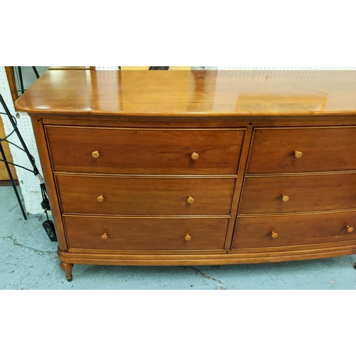 303 - WILLIS & GAMBIER CHEST OF DRAWERS, 160cm x 52cm x 90cm.