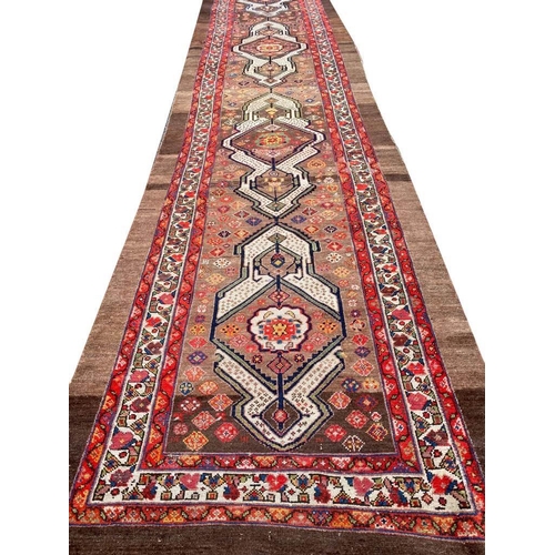 96 - ANTIQUE HERIZ SERAPI RUNNER, 505cm x 105cm.