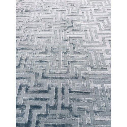 117 - CONTEMPORARY ART DECO DESIGN CARPET, 370cm x 270cm.