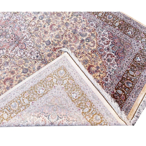 124 - FINE QUM DESIGN CARPET, 295cm x 190cm.