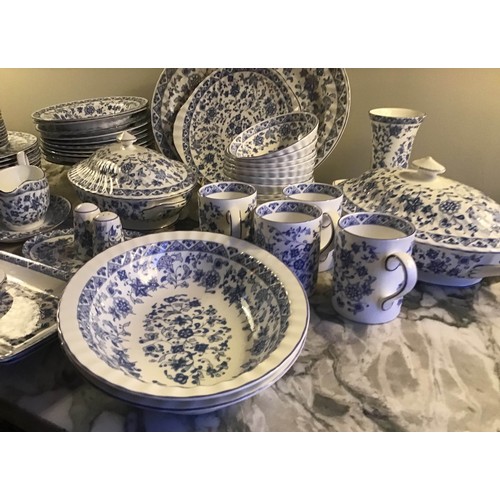 223 - DINNER SERVICE, English fine bone China, Minton 'Shalamar', 12 place, 4 piece settings approx 72 pie... 