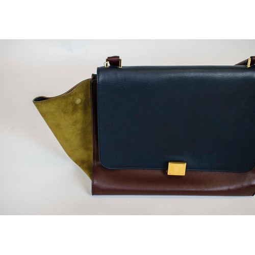 8 - CÉLINE LARGE TRAPEZE TRICOLOUR BAG, leather with suede sides and leather lining, gold tone hardware,... 