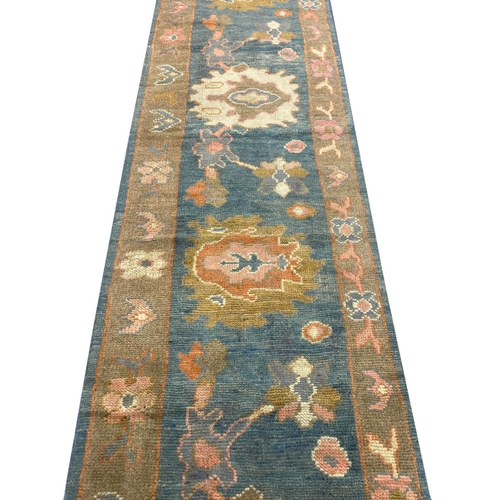 66 - CONTEMPORARY SULTANABAD RUNNER, 430cm x 82cm.