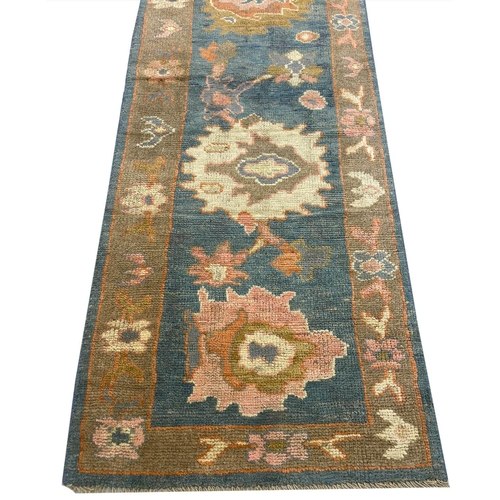 66 - CONTEMPORARY SULTANABAD RUNNER, 430cm x 82cm.