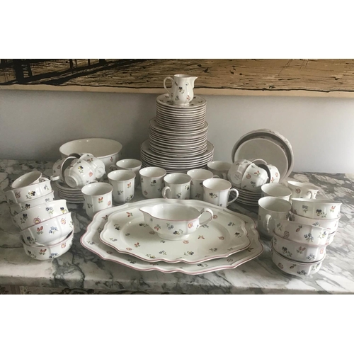 118 - PETITE FLEUR DINNER SERVICE, Villeroy & Boch 'Petite Fleur' Porcelain, twelve place, six piece setti... 