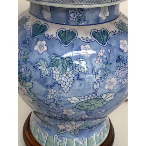 144 - TABLE LAMPS, a pair, blue and white Chinese ceramic of lidded ginger jar form with shades, 65cm H. (... 