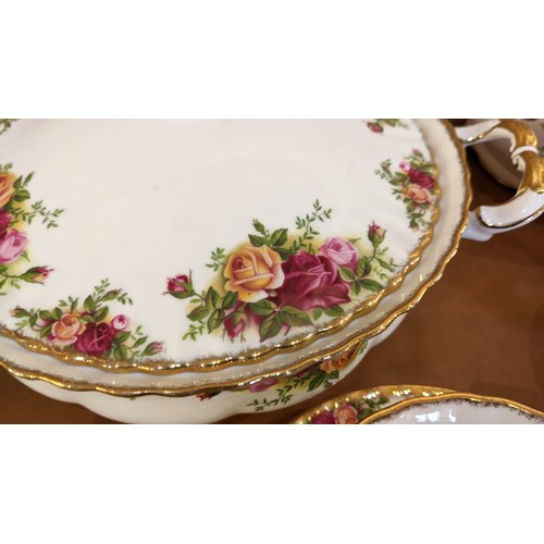 14 - ROYAL ALBERT 'OLD COUNTRY ROSES' DINNER SERVICE, including twelve dinner plates, six soup bowls, fou... 