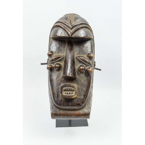 33 - BERTE  MASK, 42cm H, Ivory Coast.