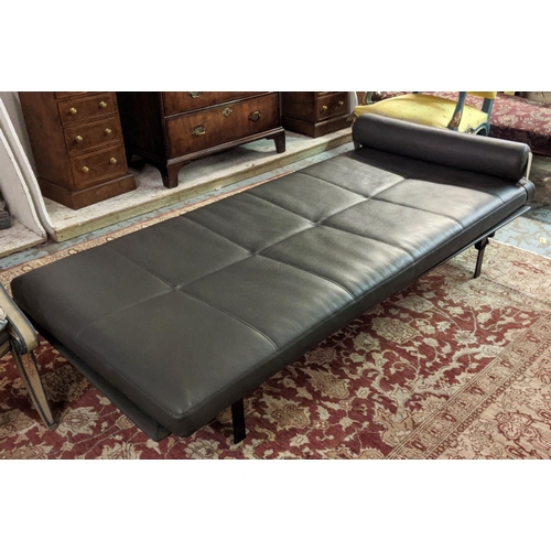 320 - LEMA YARD DAYBED BY FRANCESCO ROTA, 202cm x 91cm x 33.5cm.