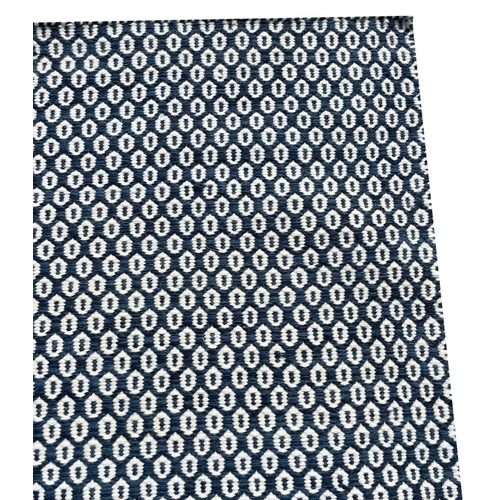 87 - CONTEMPORARY FLATWEAVE CARPET, 300cm x 240cm.