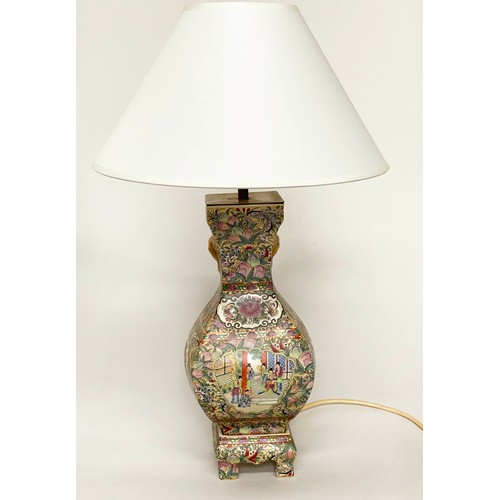 128 - TABLE LAMPS, a pair, Chinese ceramic famille verte and gilded of facetted vase form (with shades), 6... 