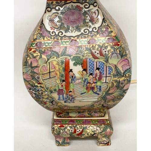 128 - TABLE LAMPS, a pair, Chinese ceramic famille verte and gilded of facetted vase form (with shades), 6... 