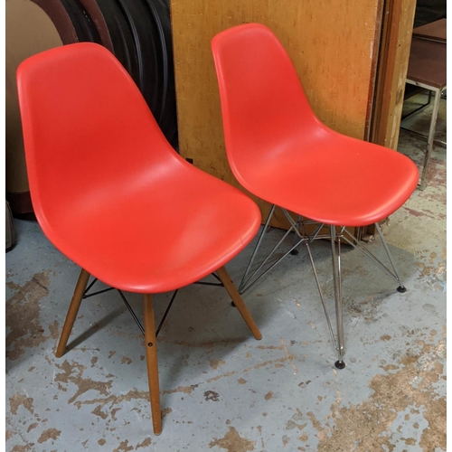 554 - VITRA DSR AND DSW CHAIRS BY CHARLES AND RAY EAMES, 80cm H each. (2)