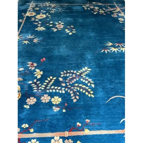 105 - ANTIQUE CHINESE PEKING CARPET, 420cm x 330cm.