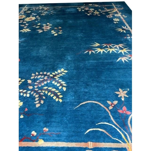 105 - ANTIQUE CHINESE PEKING CARPET, 420cm x 330cm.