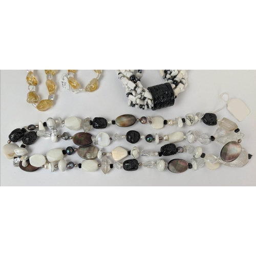 17 - A COLLECTION OF SEMIPRECIOUS GEMSTONE JEWELLERY, comprising a howlite and mother-of-pearl seven stra... 