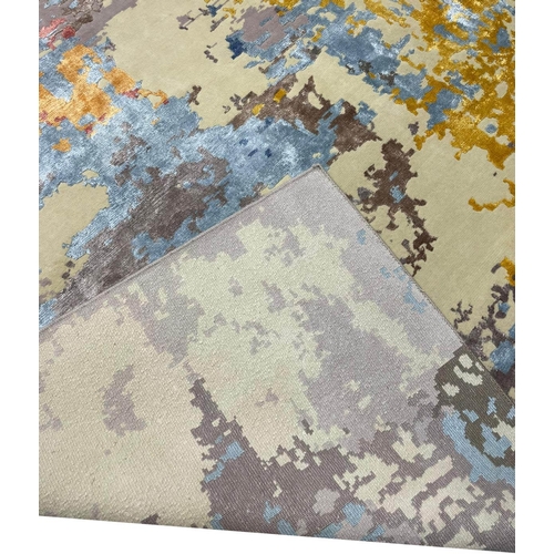 121 - FINE CONTEMPORARY ABSTRACT WOOL AND BAMBOO SILK CARPET, 309cm x 246cm.