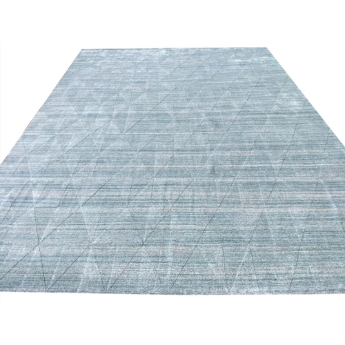 79 - CONTEMPORARY CARPET, 375cm x 275cm.