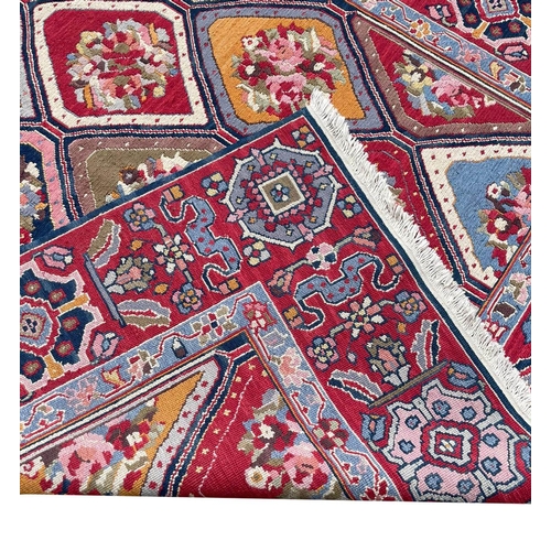 71 - PERSIAN SOUMAK CARPET, 276cm x 177cm.