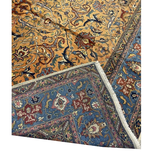 109 - ANTIQUE PERSIAN TABRIZ CARPET, 370cm x 282cm.