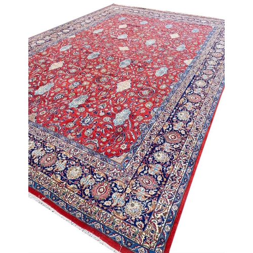 114 - FINE ANTIQUE PERSIAN TEHRAN CARPET, 460cm x 310cm.