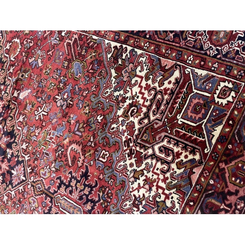 118 - PERSIAN HERIZ CARPET SIZE, 340cm x 250cm.