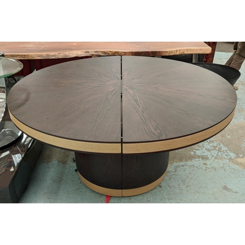 320 - BEN WHISTLER SHENLEY TABLE, 200cm x 160cm x 77cm at largest, extendable design with additional leaf.