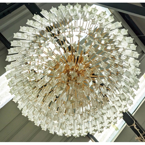 369 - NOVARESI CHANDELIER, Murano Quadedri drops, 80cm drop, gilt metal frame.