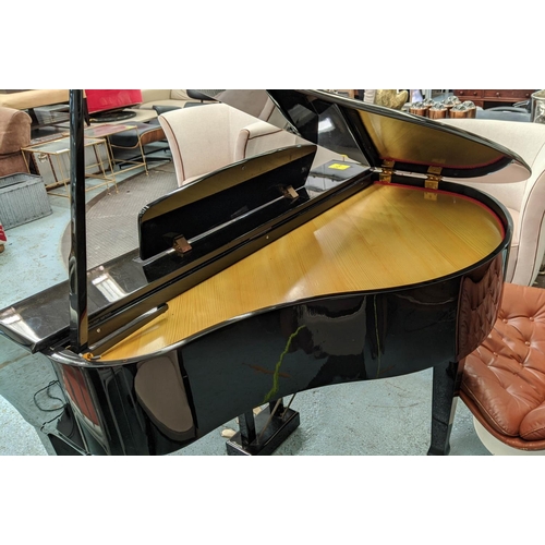 405 - GEM BABY GRAND ELECTRIC PIANO, 140cm W x 110cm D x 96cm H.