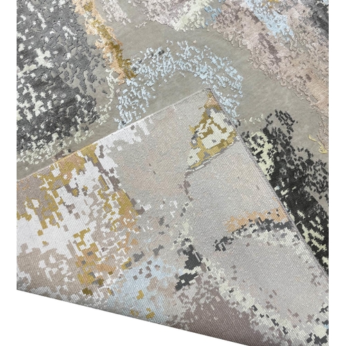99 - FINE CONTEMPORARY ABSTRACT WOOL AND BAMBOO SILK CARPET, 367cm x 276cm.