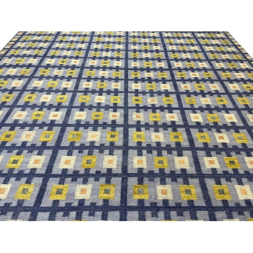 125 - FINE SCANDINAVIAN DESIGN KILIM, 300cm x 240cm.