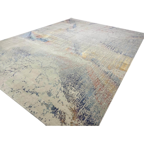 131 - FINE CONTEMPORARY WOOL AND BAMBOO SILK CARPET, 368cm x 274cm.