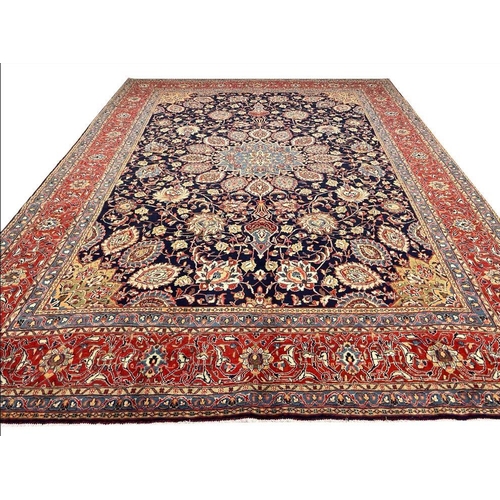 145 - FINE PERSIAN MAHAL CARPET, 380cm x 277cm.