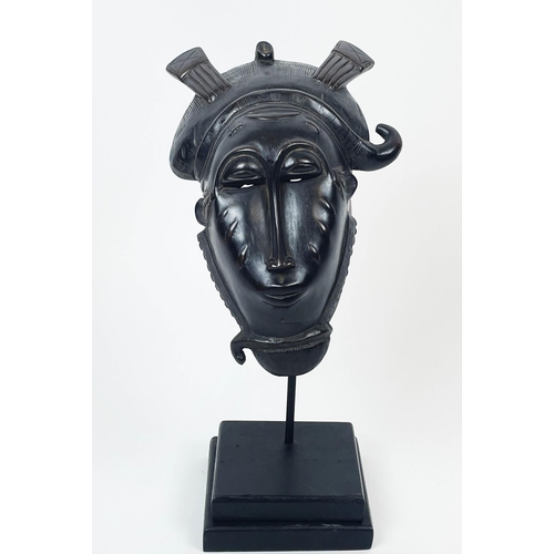 28 - BAOULE MASK, 46cm H, Cote d'Ivoire.