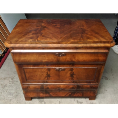 122 - COMMODE, 93cm x 51cm x 82cm H, mid 19th century Danish mahogany, with three drawers.