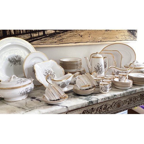 217 - DINNER SERVICE, English Fine Bone China, Spode 'Chathem', twelve place, four piece settings, approx ... 