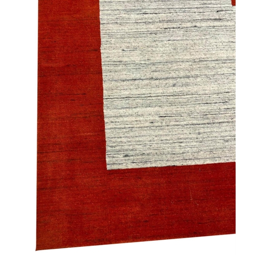 43 - FINE CONTEMPORARY WOOL CARPET, 305cm x 244cm.