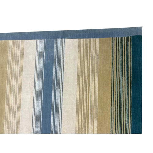 49 - FINE CONTEMPORARY CARPET, 244cm x 165cm.