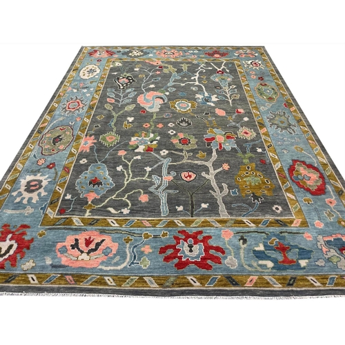 147 - FINE CONTEMPORARY SULTANABAD CARPET, 369cm x 274cm.