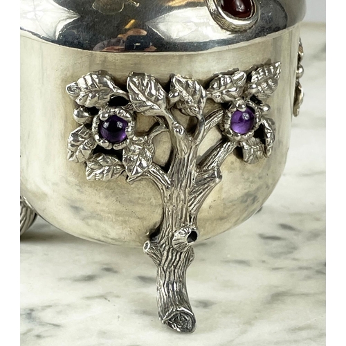 29 - SILVER APPLE JUDAICA HONEY POT, for Rosh Hashanah, the lid with a tiger eye  and bee enclosing a gla... 