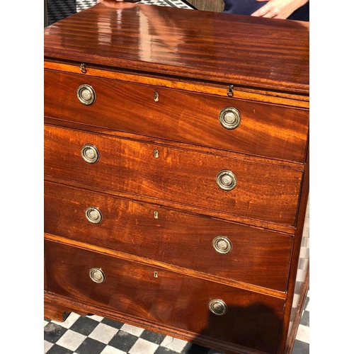 373 - BACHELOR'S CHEST, 95cm H x 85cm W x 57cm D, George III mahogany with brushing slide above 4 drawers.