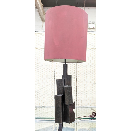 485 - PORTA ROMANA TABLE LAMP, overall 109cm tall including shade.