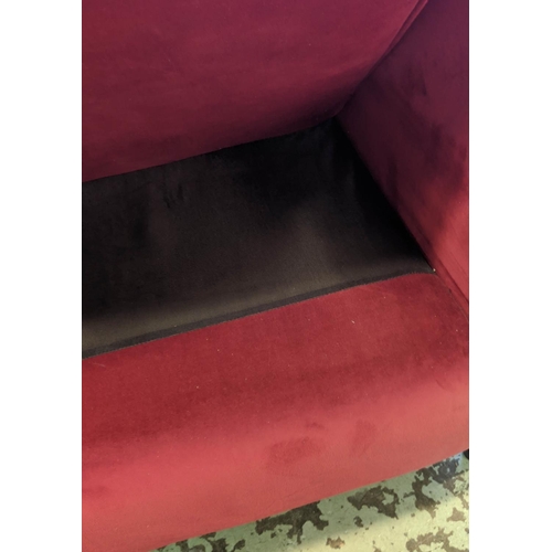 526 - SOFA, 95cm x 200cm, red fabric upholstered.