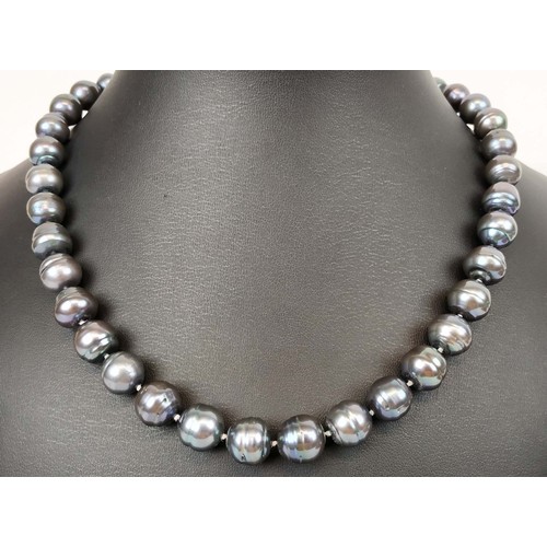 8 - A COLLECTION OF ASSORTED JEWELLERY, comprising two cultured pearl necklaces, one single strand 6mm c... 