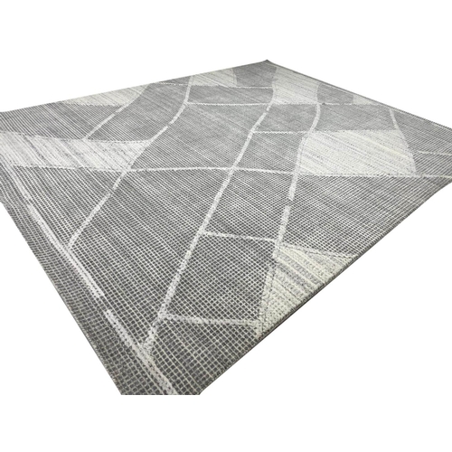 89 - FINE CONTEMPORARY WOOL CARPET, 307cm x 244cm.