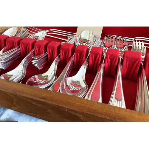 129 - CANTEEN OF CUTLERY, Arthur Price 'County Stainless', Sheffield, England, eight place settings cased.