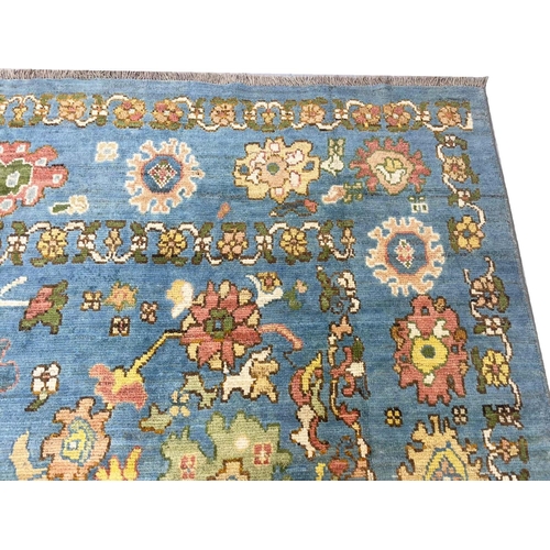 78 - FINE CONTEMPORARY OUSHAK CARPET, 402cm x 300cm.