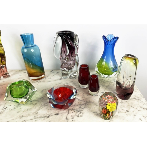 7 - MURANO ART GLASS, a various collection of eleven pieces including a Sommerso style bowl and a paperw... 