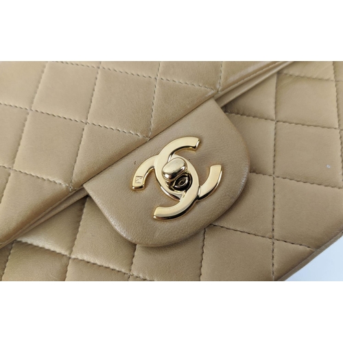 3 - CHANEL VINTAGE FLAP BAG, with front flap closure and iconic interlocking CC lock, leather and chain ... 